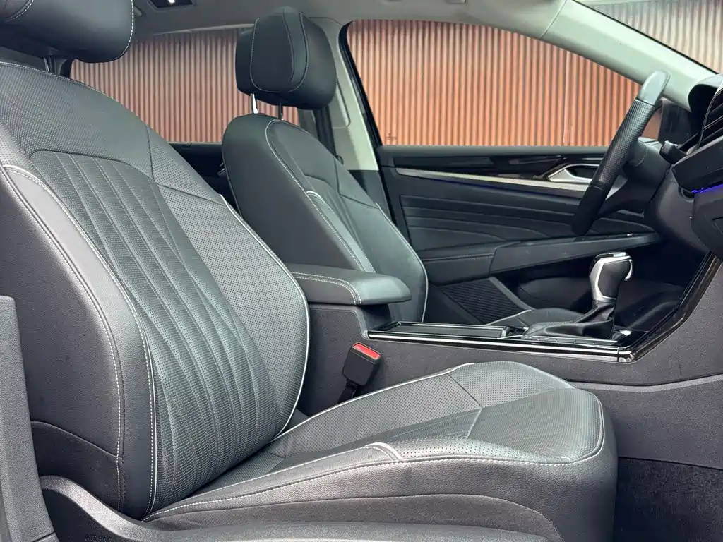 Volkswagen Passat — миниатюра 21