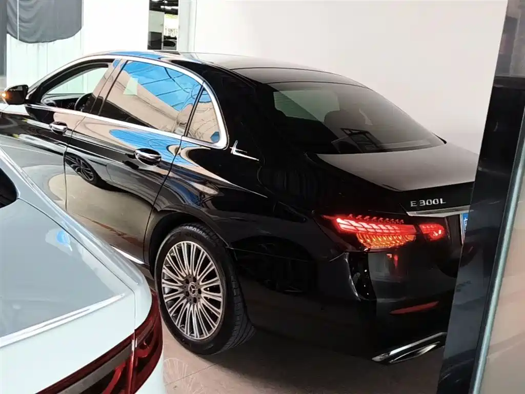Mercedes-Benz E-Class E 2023 E 300 L Fashion