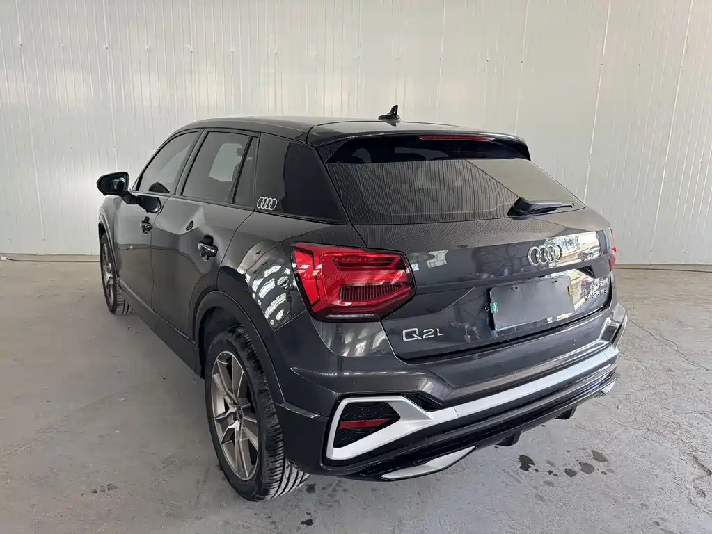 Audi Q2L — миниатюра 5