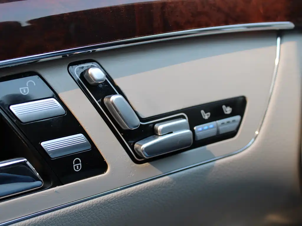 Mercedes-Benz S-Class S 2010 S 350 L 4MATIC
