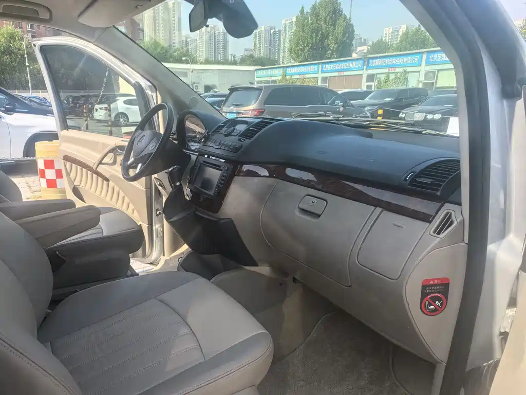 Mercedes-Benz Viano — миниатюра 8