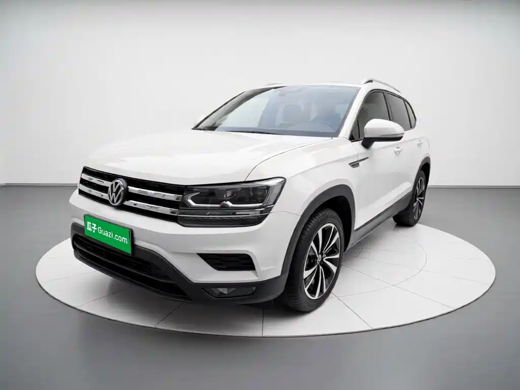 Volkswagen Tharu
