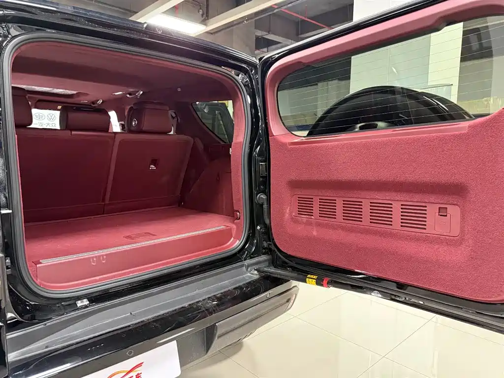 TANK TANK 700 NEW ENERGY