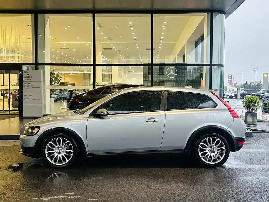 Volvo C30 — миниатюра 3