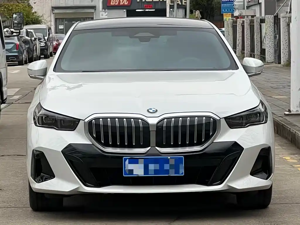 BMW 5 Series 2026