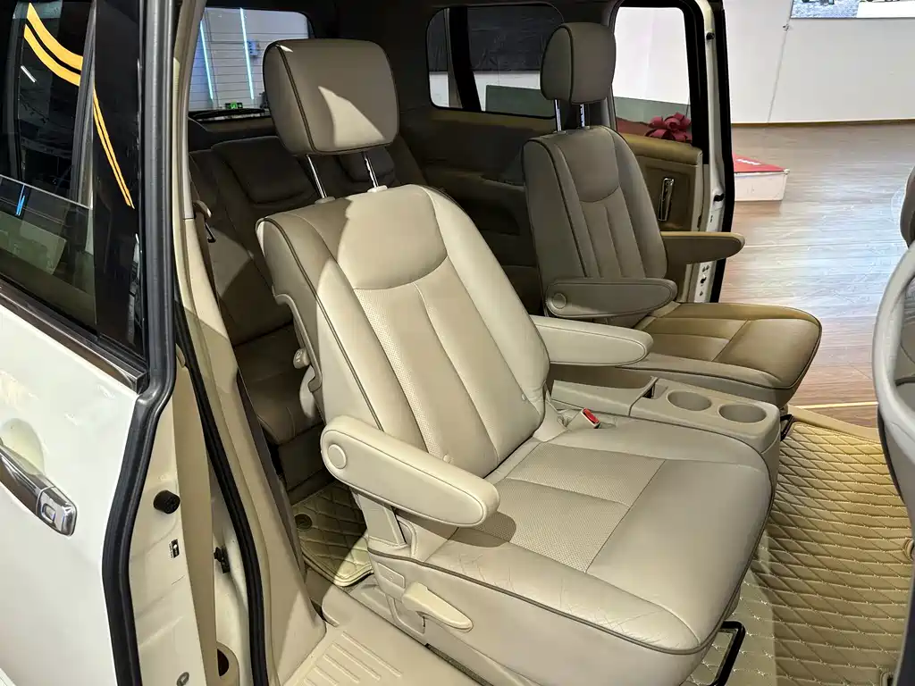 Nissan Quest — миниатюра 21
