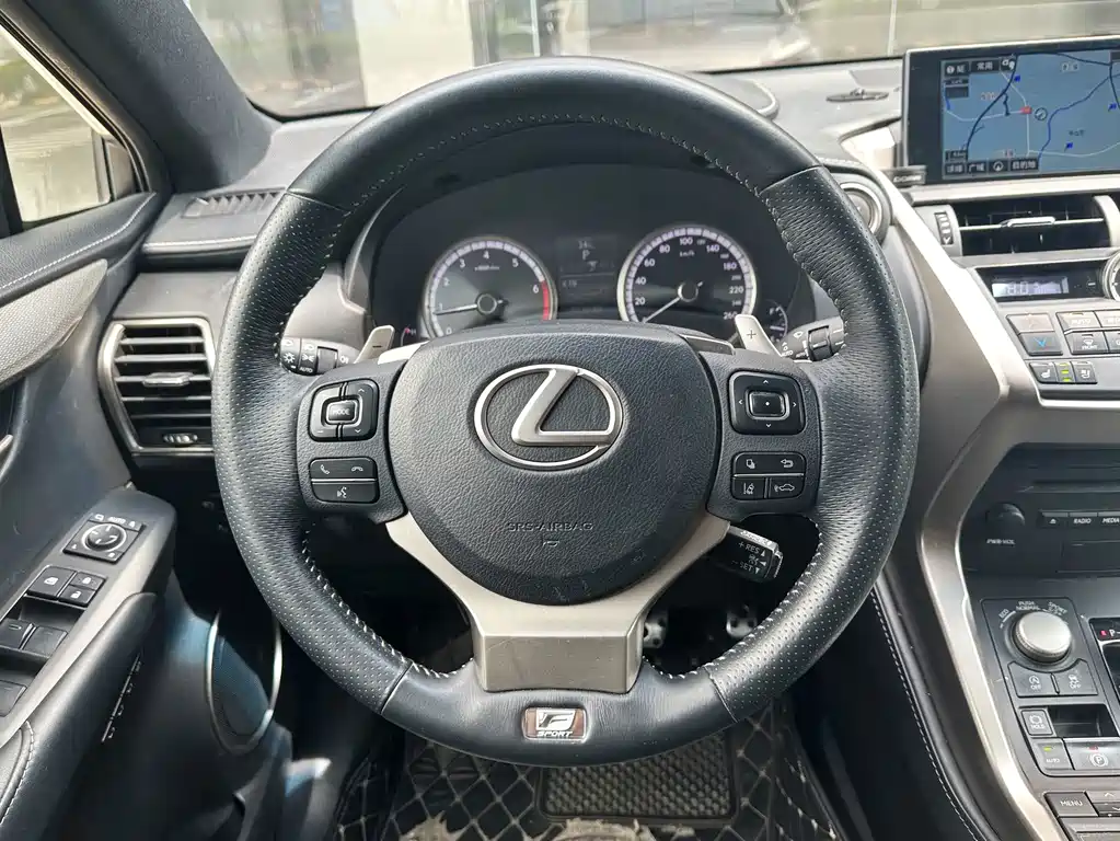 Lexus NX — миниатюра 13