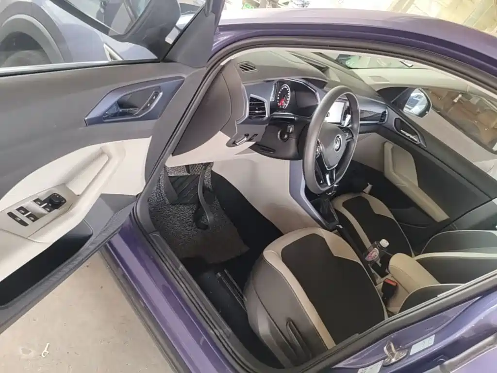 Volkswagen T-Cross — миниатюра 16
