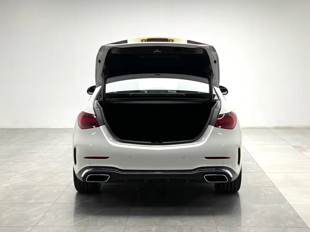 Mercedes-Benz C-Class — миниатюра 10