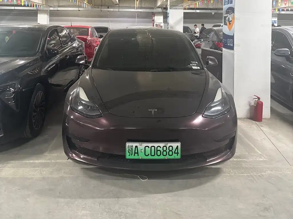 Tesla Model 3 — миниатюра 2