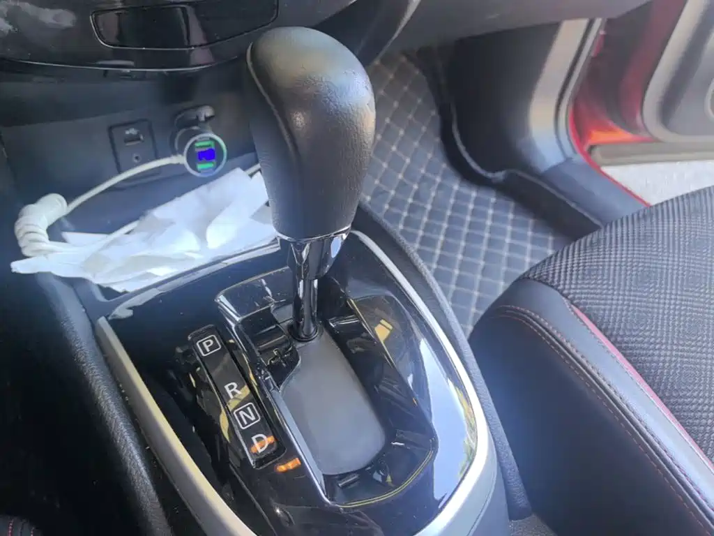 Nissan Qashqai — миниатюра 14