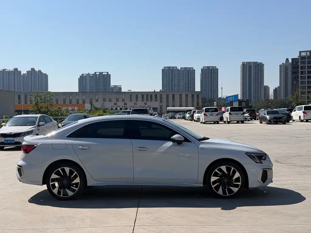 Audi A3 — миниатюра 7