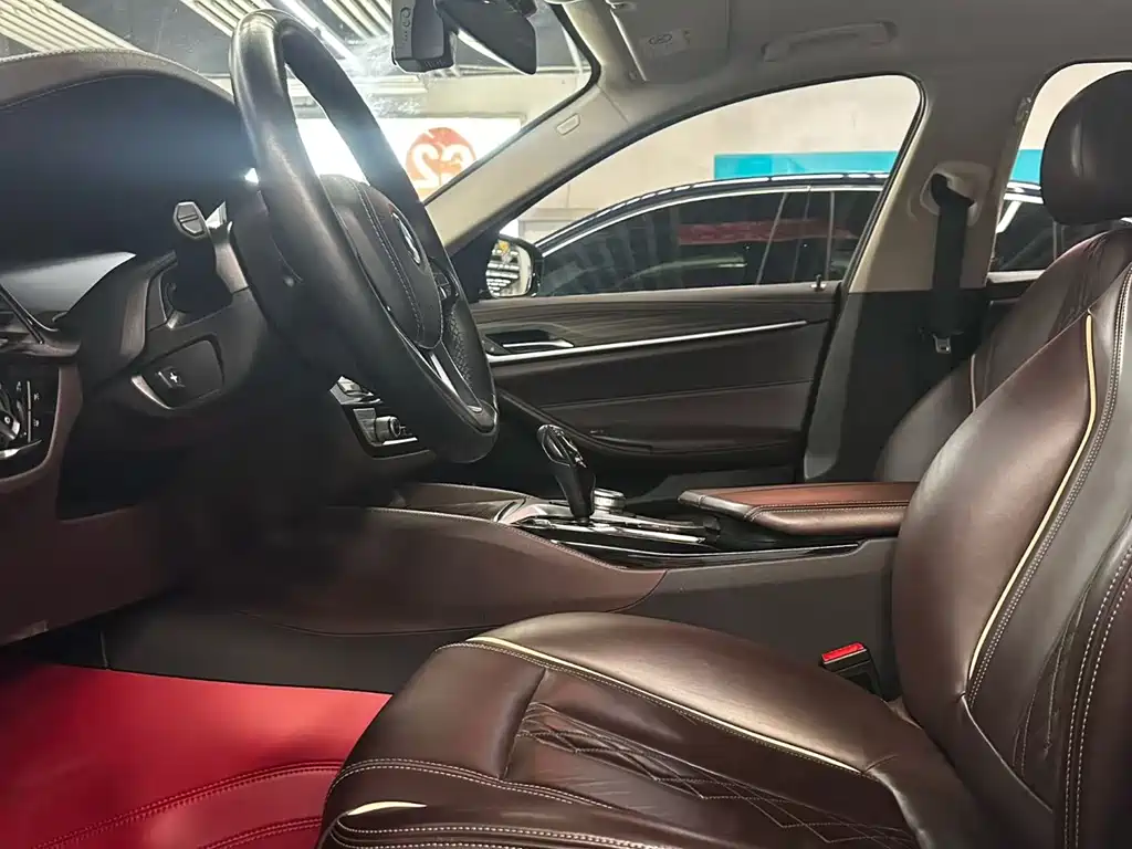 BMW 5 SERIES NEW ENERGY