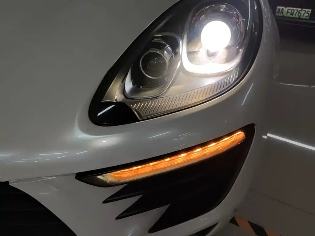 Porsche Macan — миниатюра 24