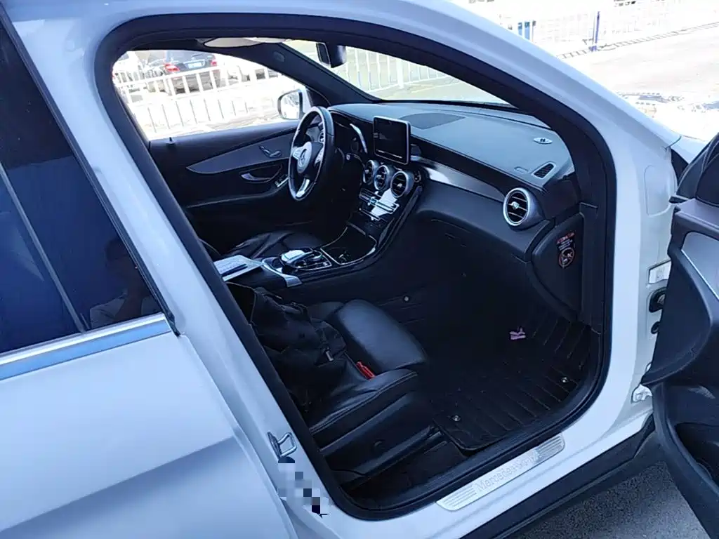 Mercedes-Benz GLC — миниатюра 9