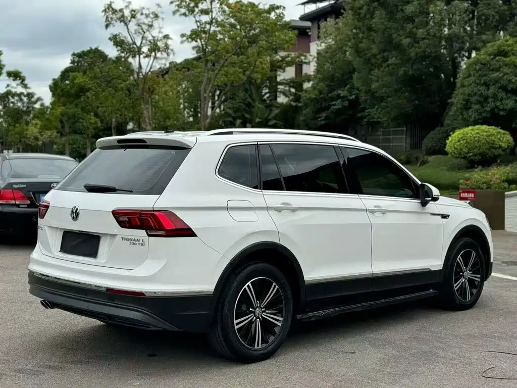 Volkswagen Tiguan L — миниатюра 7
