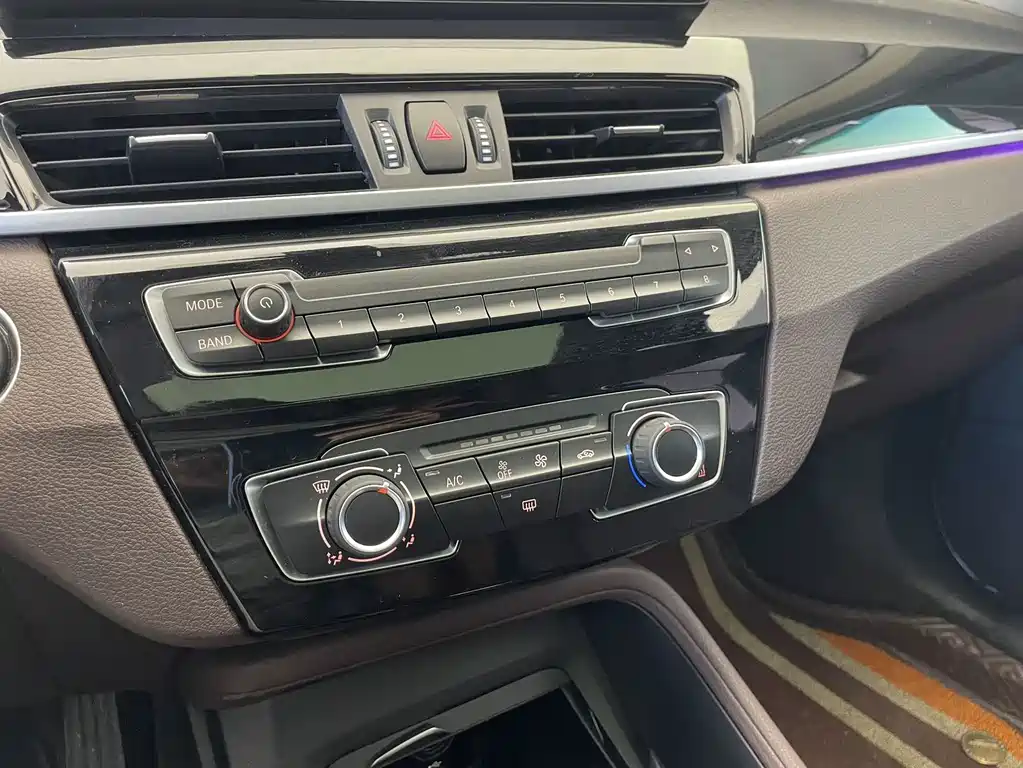 BMW X1 — миниатюра 17