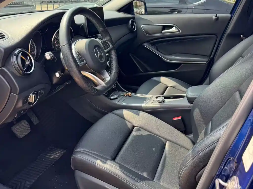 Mercedes-Benz GLA — миниатюра 9