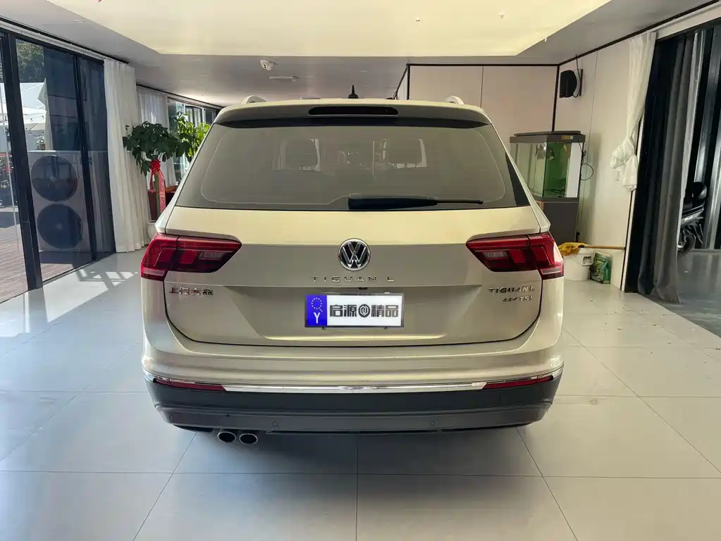 Volkswagen Tiguan L — миниатюра 5