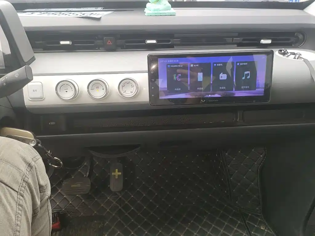 Wuling MINIEV — миниатюра 13