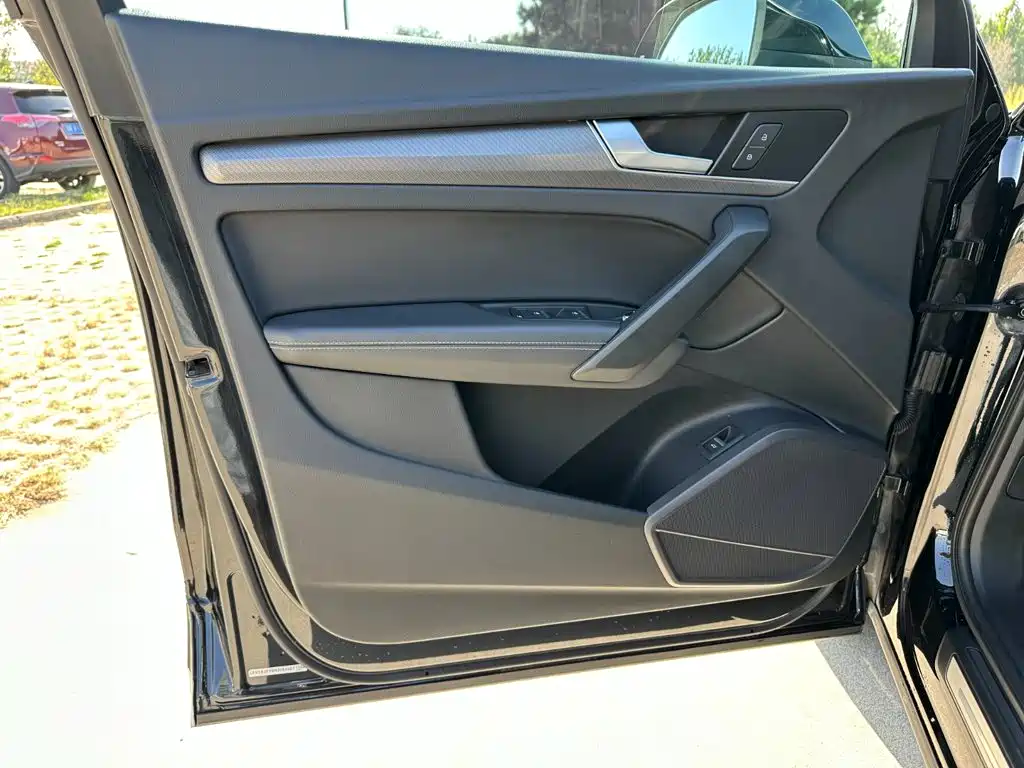 Audi Q5L — миниатюра 11