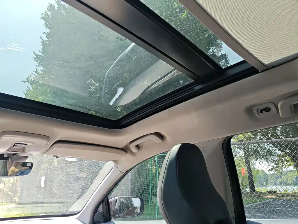 Volvo XC60 (Import) — миниатюра 23
