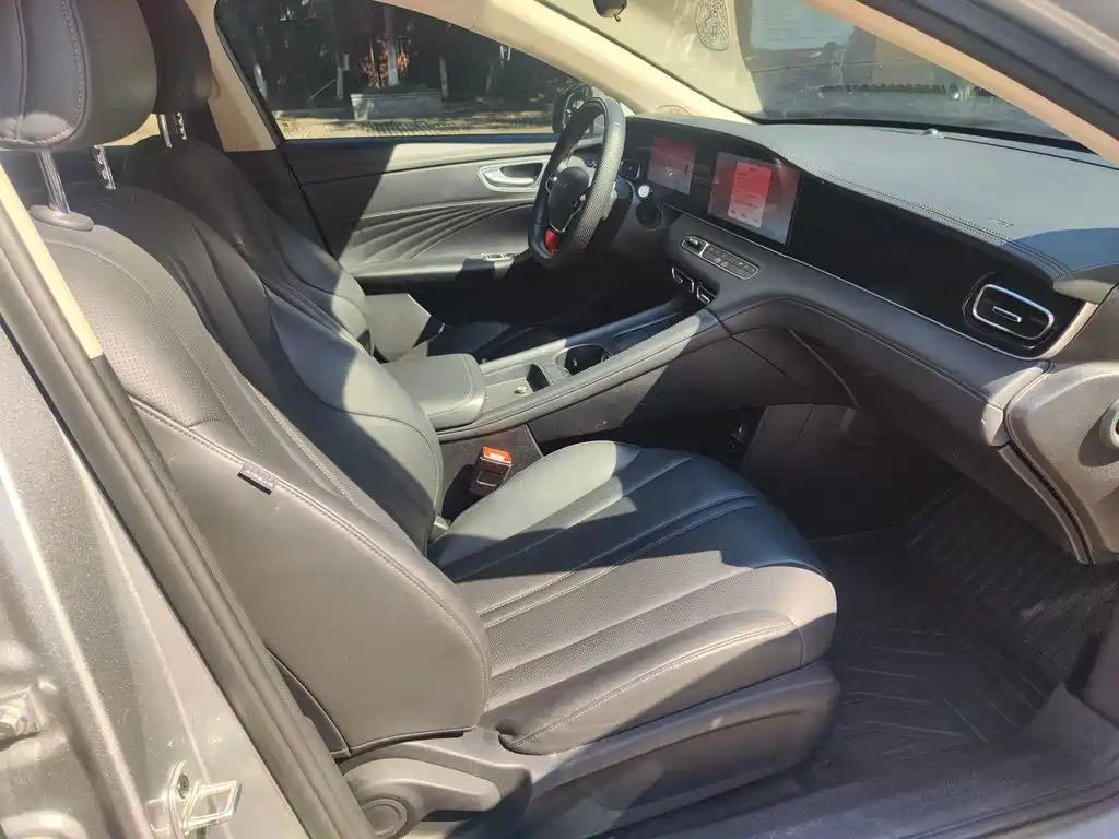 Roewe D7 — миниатюра 6