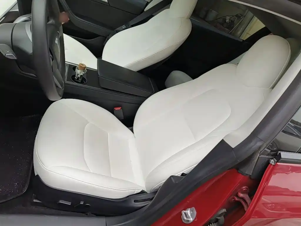 Tesla Model 3 — миниатюра 15