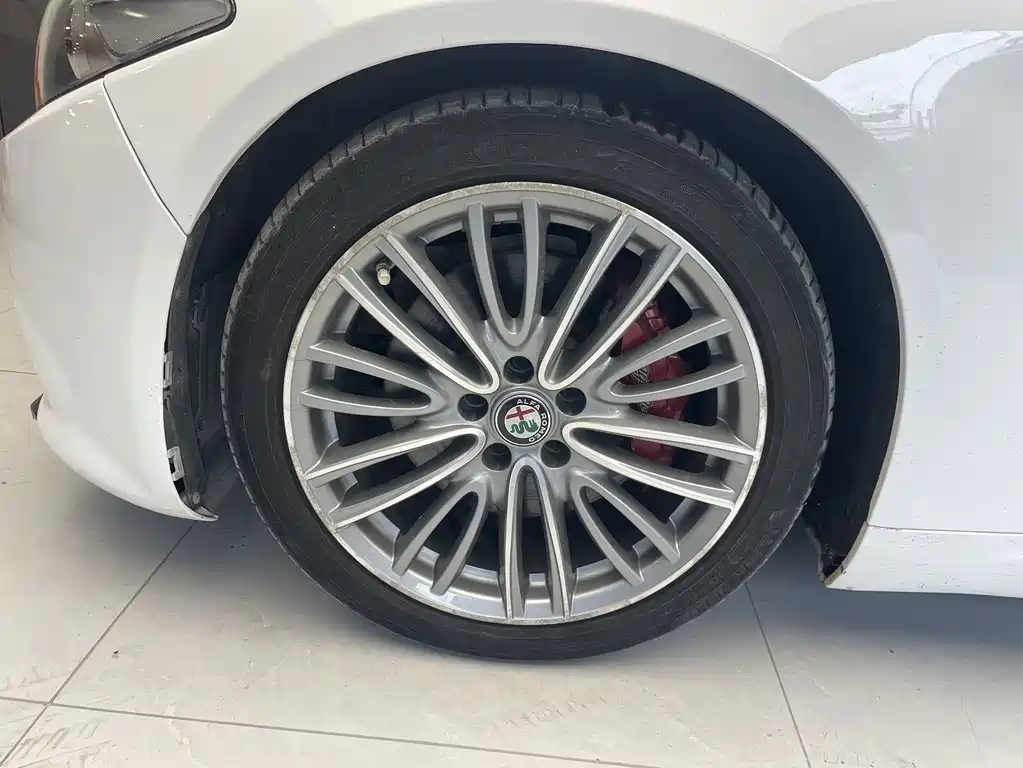 Alfa Romeo Giulia — миниатюра 15