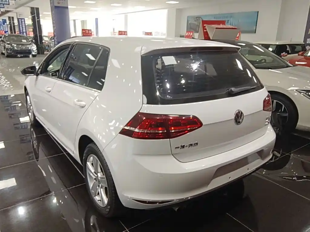 Volkswagen Golf — миниатюра 5