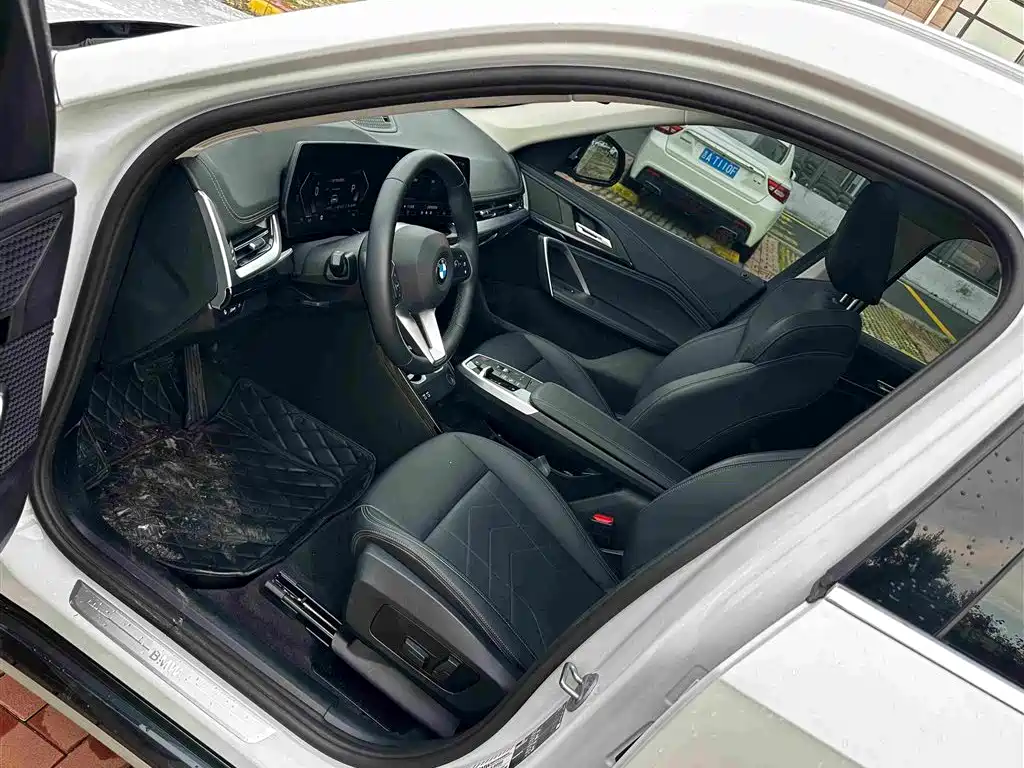 BMW X1 — миниатюра 5