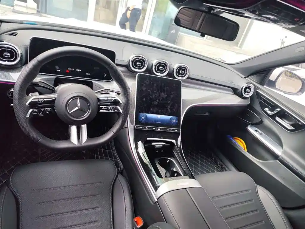 Mercedes-Benz C-Class — миниатюра 9