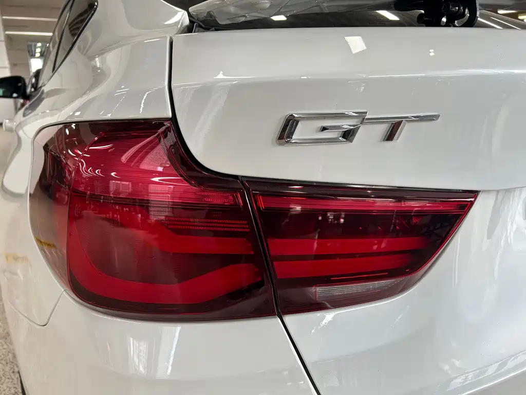 BMW 3 Series GT — миниатюра 17