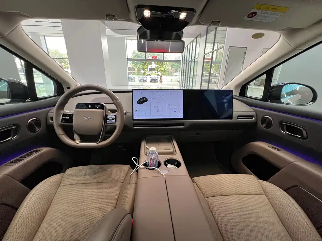Li Auto Li i8 — миниатюра 5