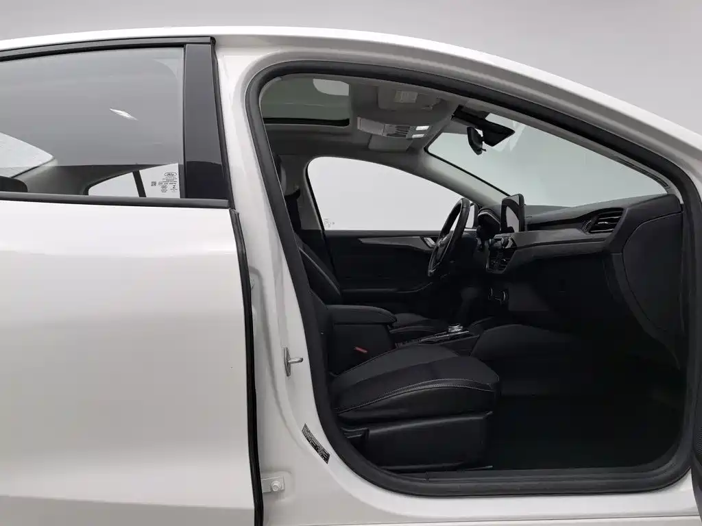Ford Focus — миниатюра 23