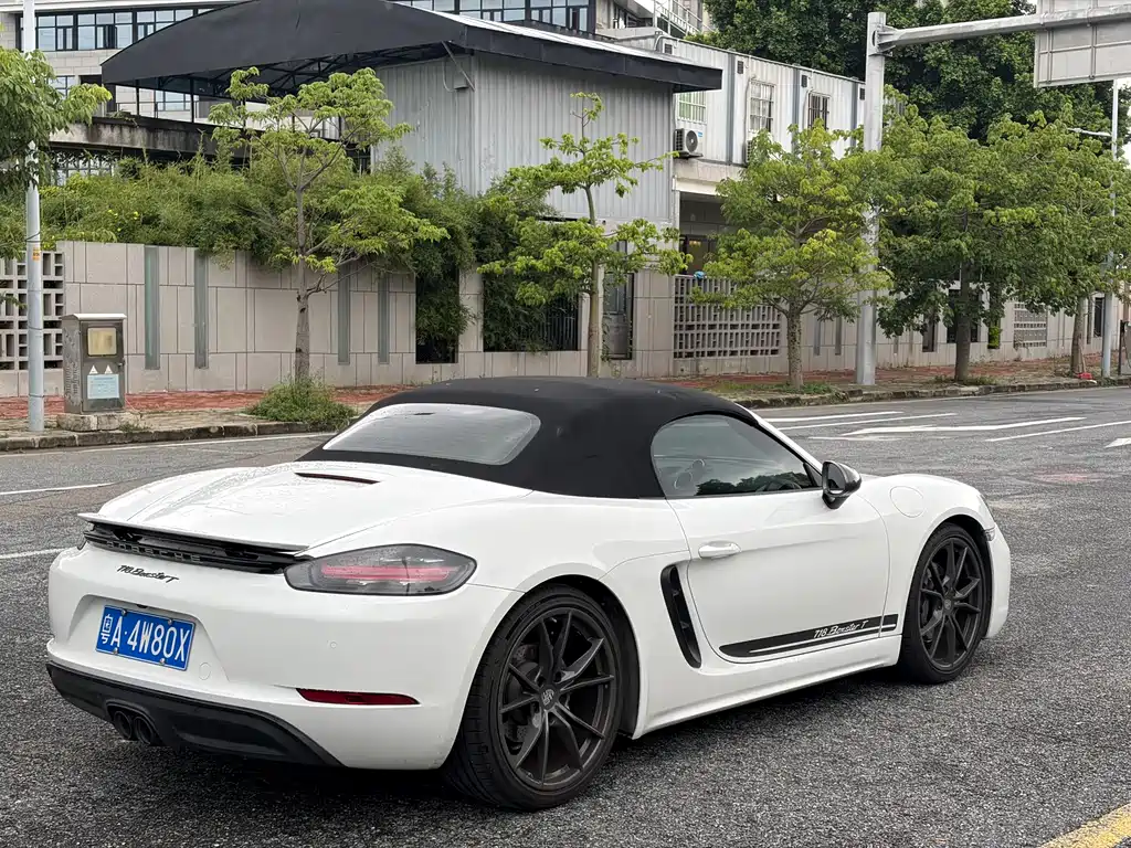 Porsche 718 2019 Boxster T 2.0T