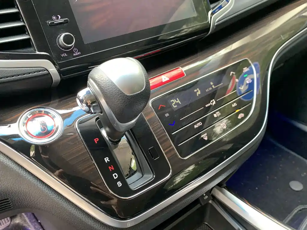 Honda Odyssey — миниатюра 14