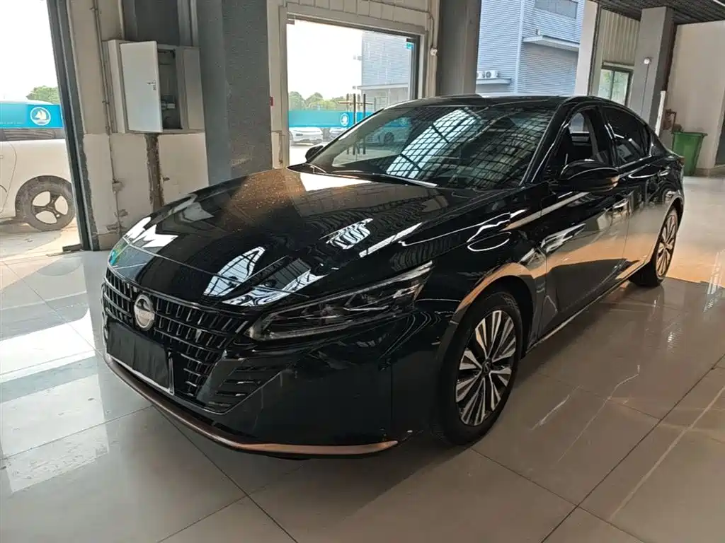 Nissan Teana 2024