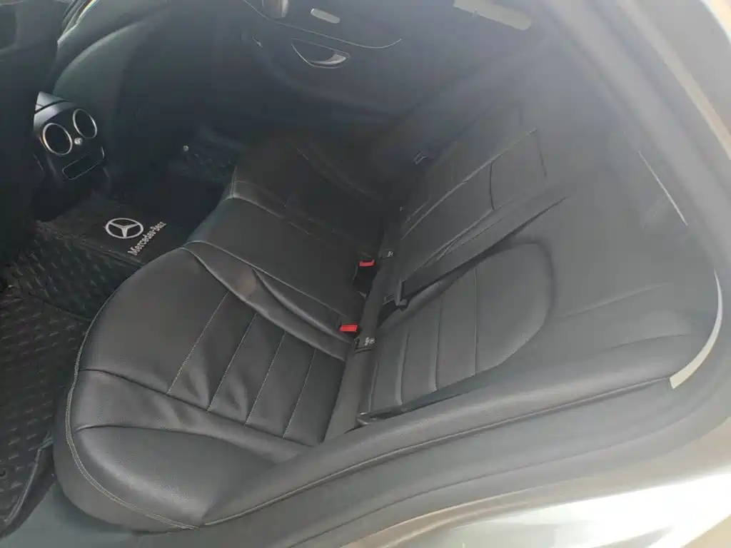 Mercedes-Benz C-Class — миниатюра 17