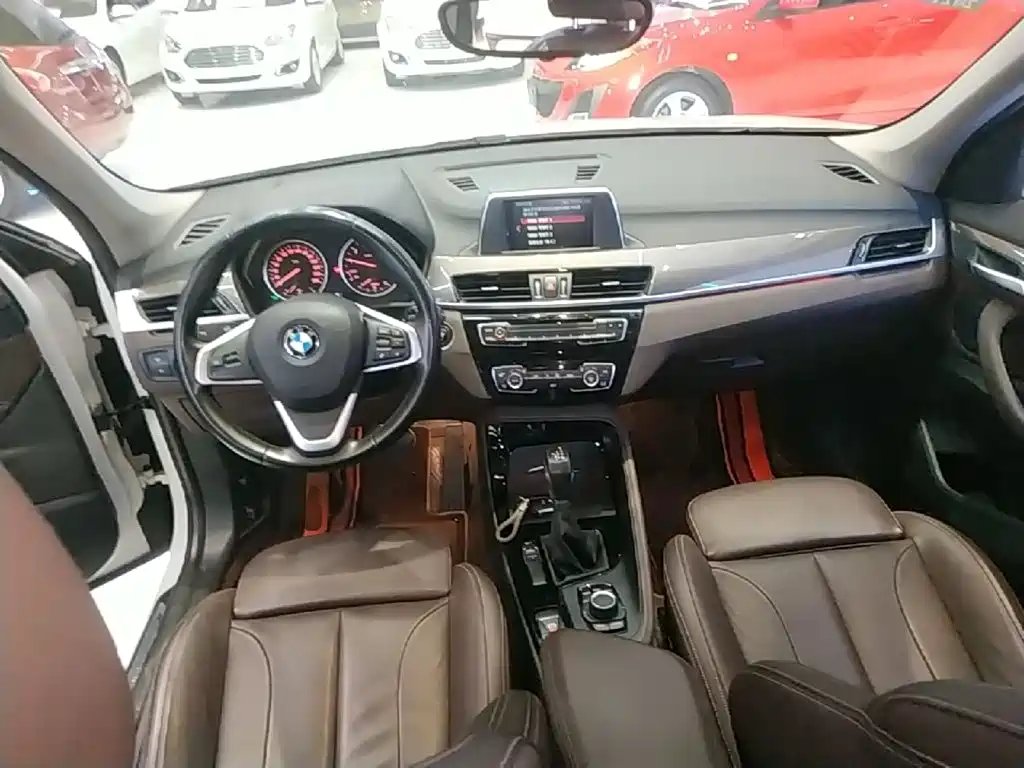 BMW X1 — миниатюра 10
