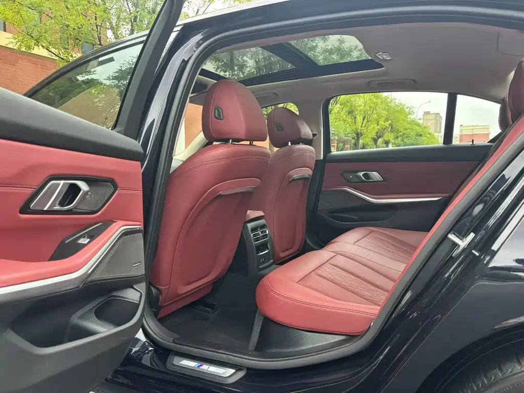 BMW 3 Series 3 2024 330Li M Sport