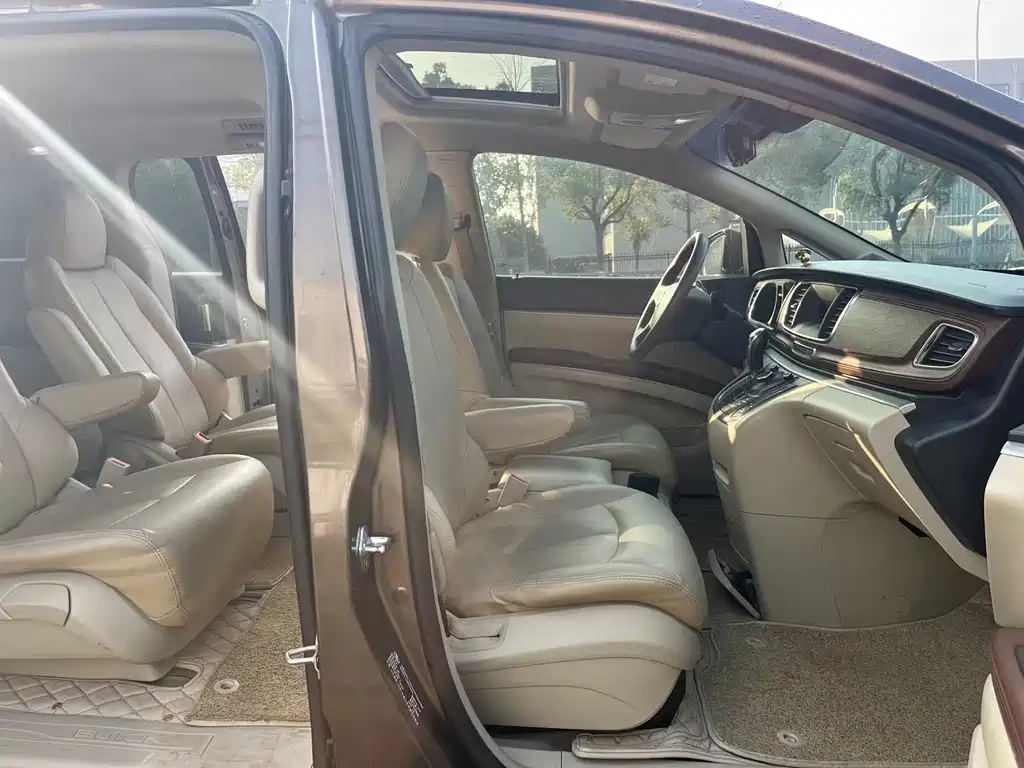 Buick GL8 — миниатюра 13