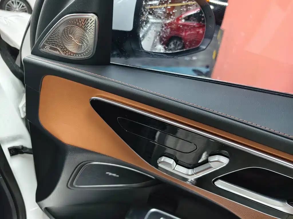 Mercedes-Benz C-Class — миниатюра 14