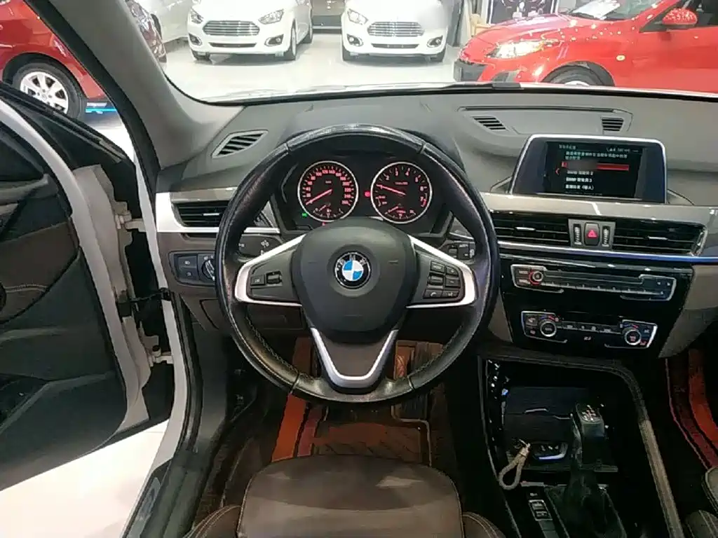 BMW X1 — миниатюра 11