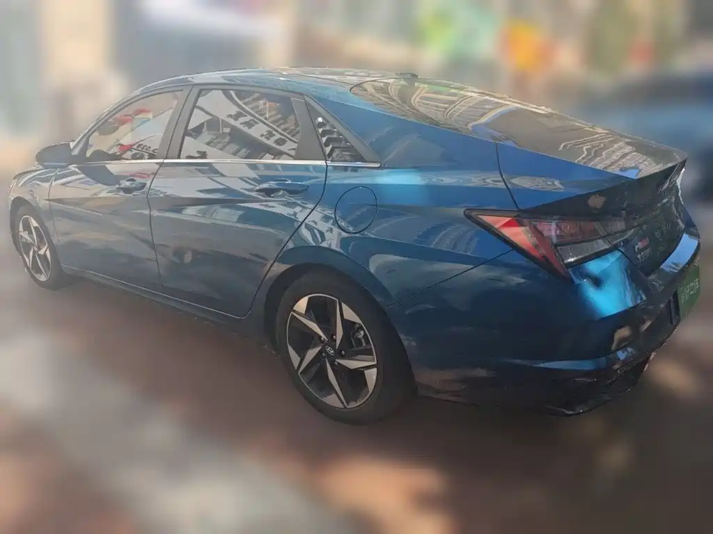 Hyundai Elantra — миниатюра 4