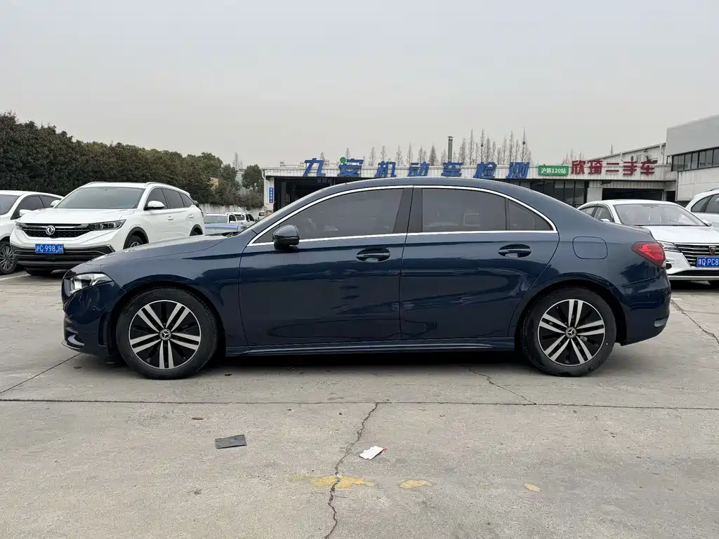 MERCEDES-BENZ A CLASS