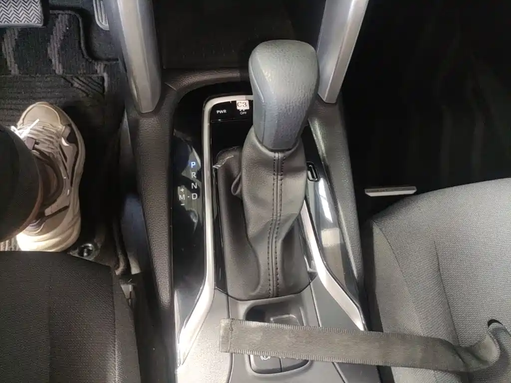 Toyota Corolla Cross — миниатюра 14