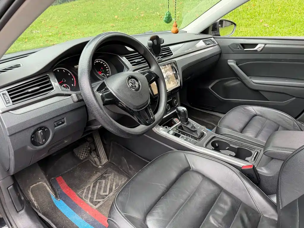 Volkswagen Passat — миниатюра 7