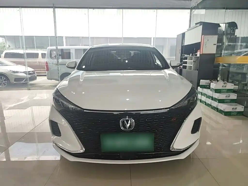 Changan Eado — миниатюра 3