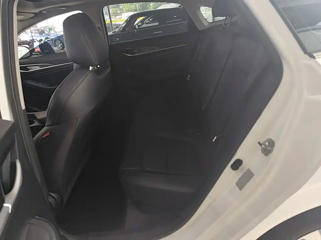 Changan Eado — миниатюра 17